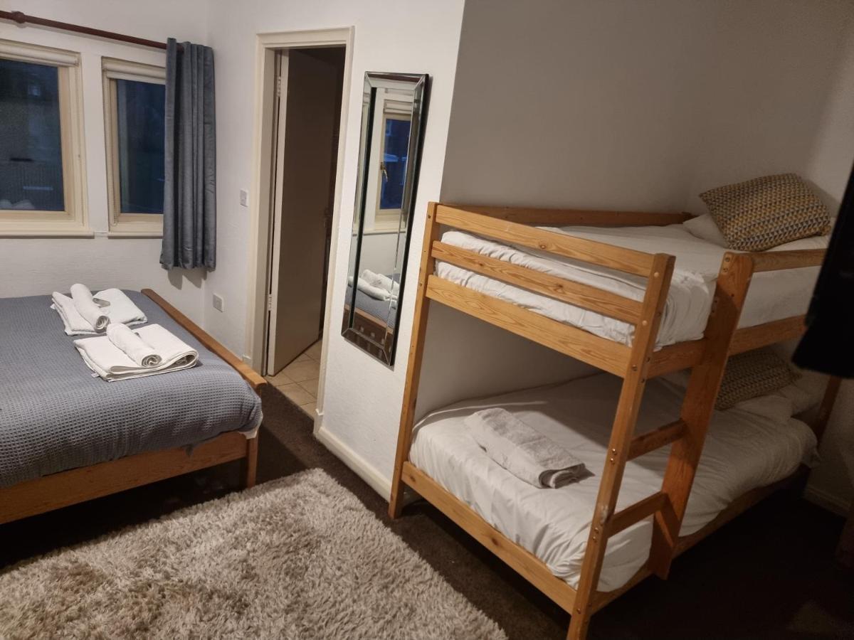 Dorset Arms Hotel Волсенд Екстер'єр фото