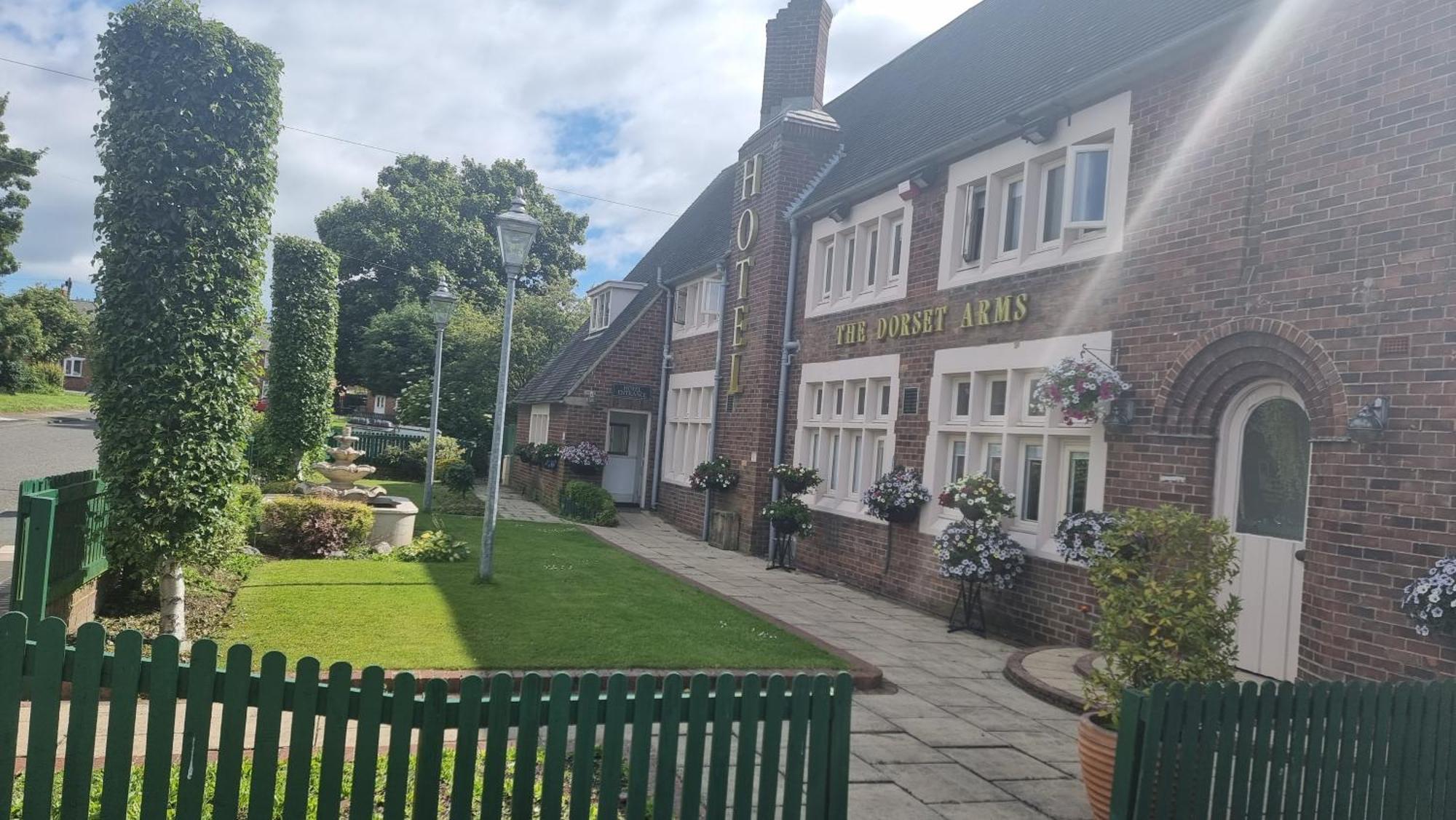 Dorset Arms Hotel Волсенд Екстер'єр фото