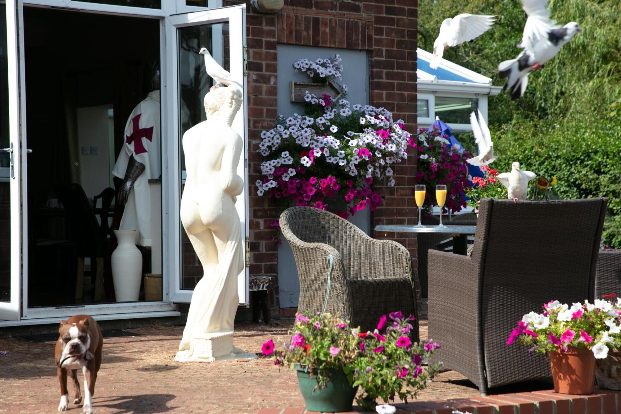 Dorset Arms Hotel Волсенд Екстер'єр фото